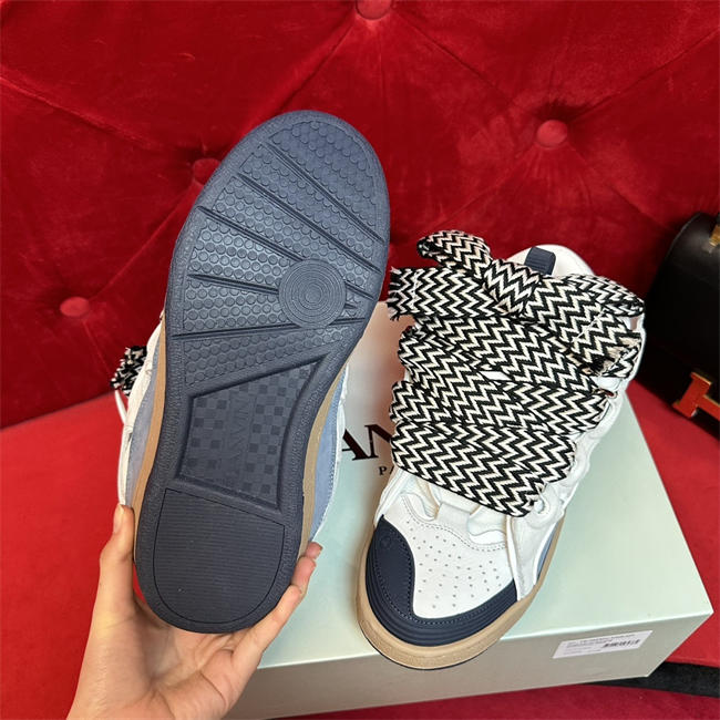 Lanu1n curb sneaker