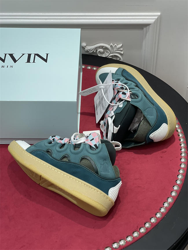 Lanu1n curb sneaker