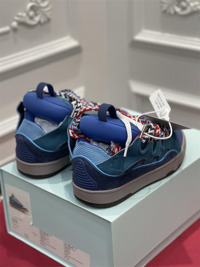 Lanu1n curb sneaker
