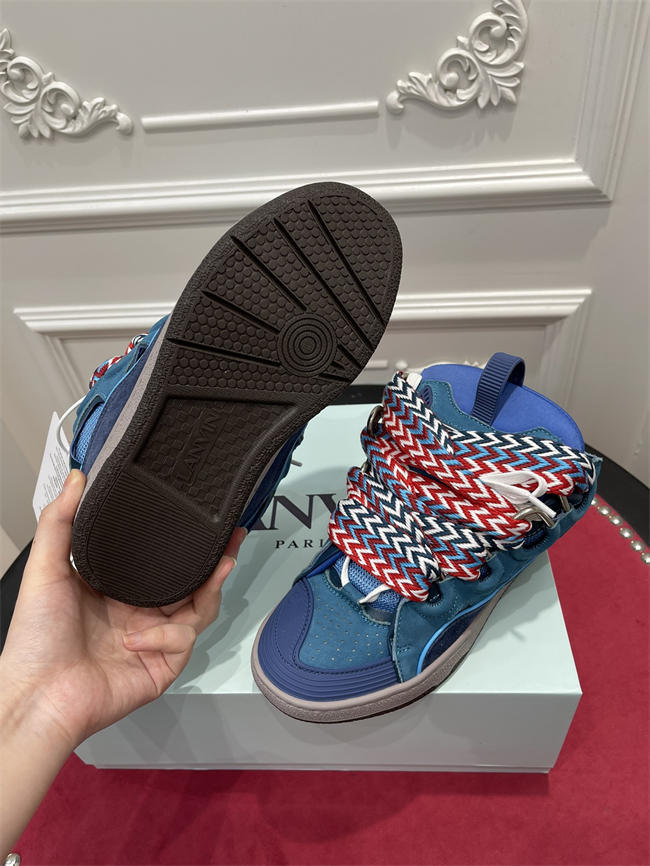 Lanu1n curb sneaker