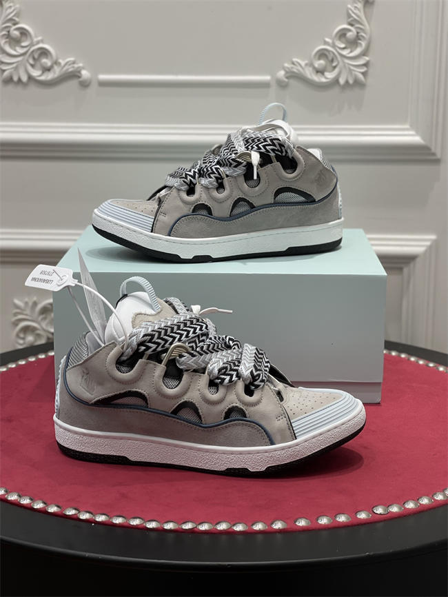Lanu1n curb sneaker