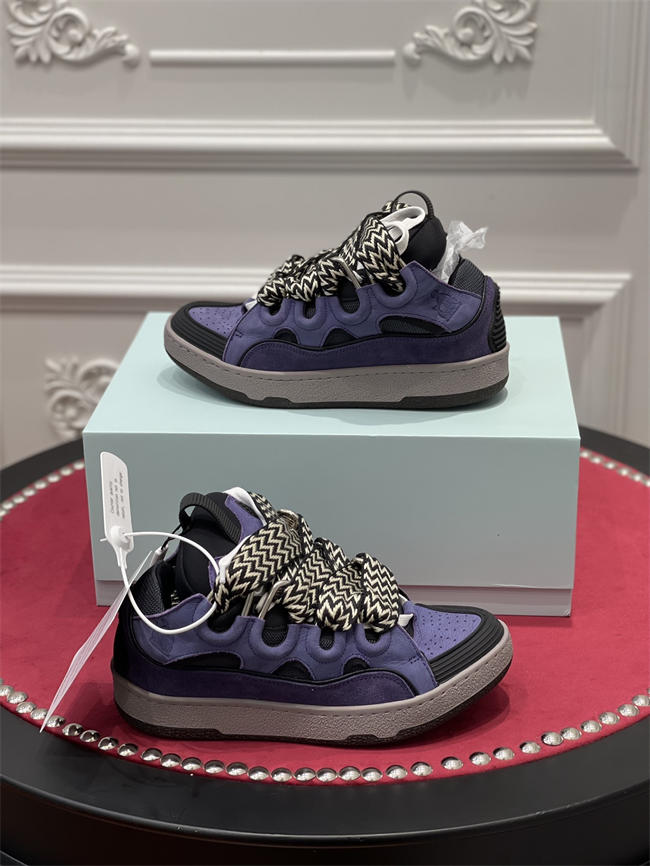 Lanu1n curb sneaker