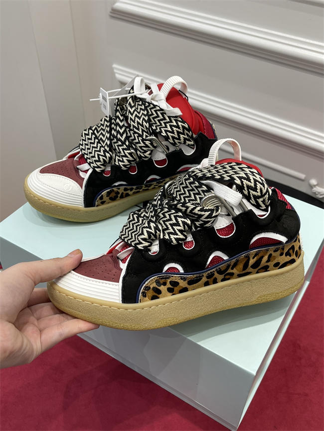 Lanu1n curb sneaker