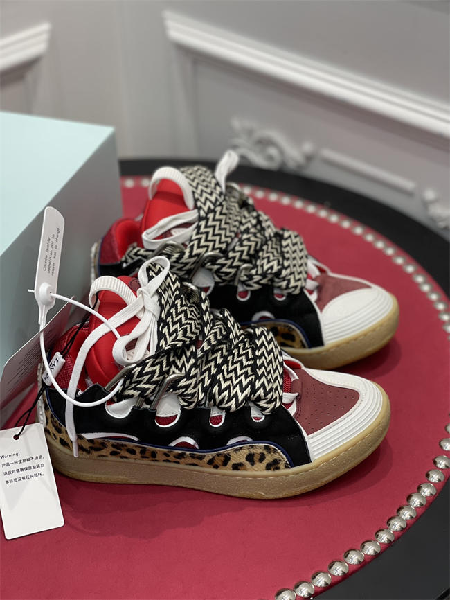 Lanu1n curb sneaker