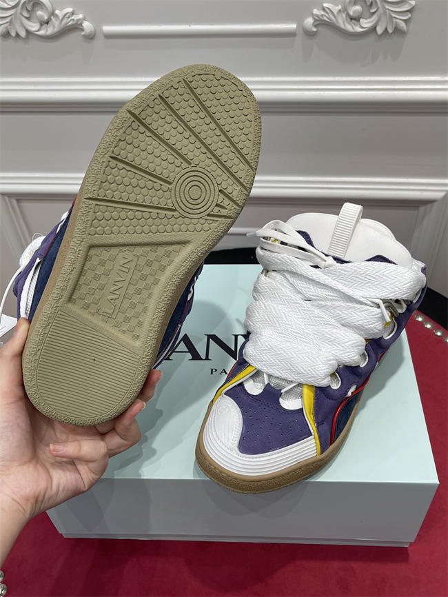 Lanu1n curb sneaker