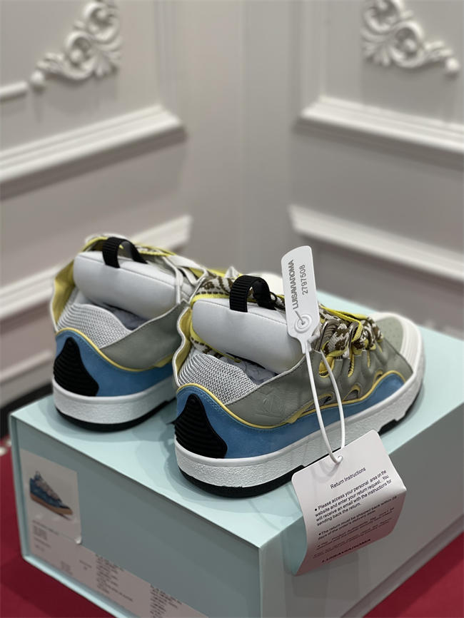 Lanu1n curb sneaker
