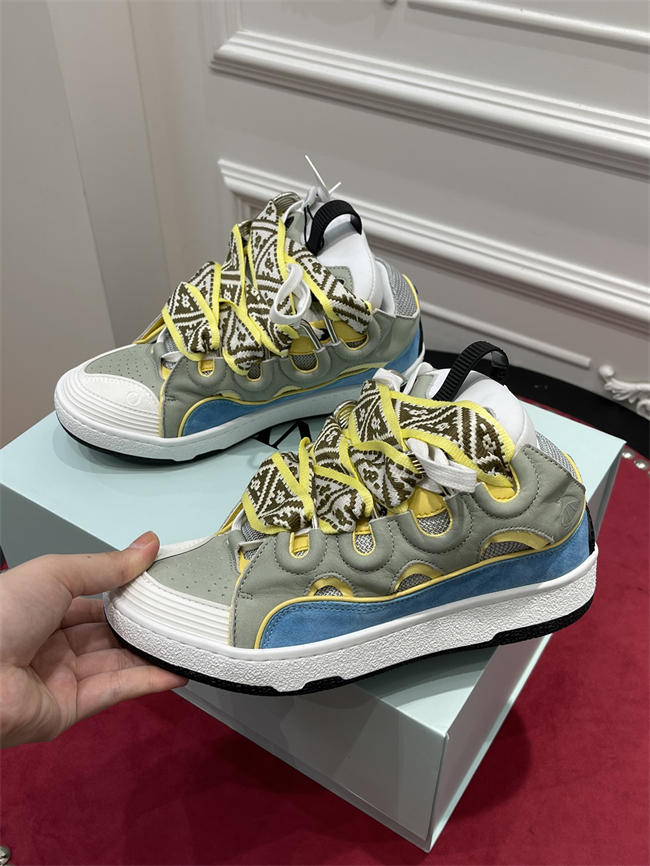 Lanu1n curb sneaker