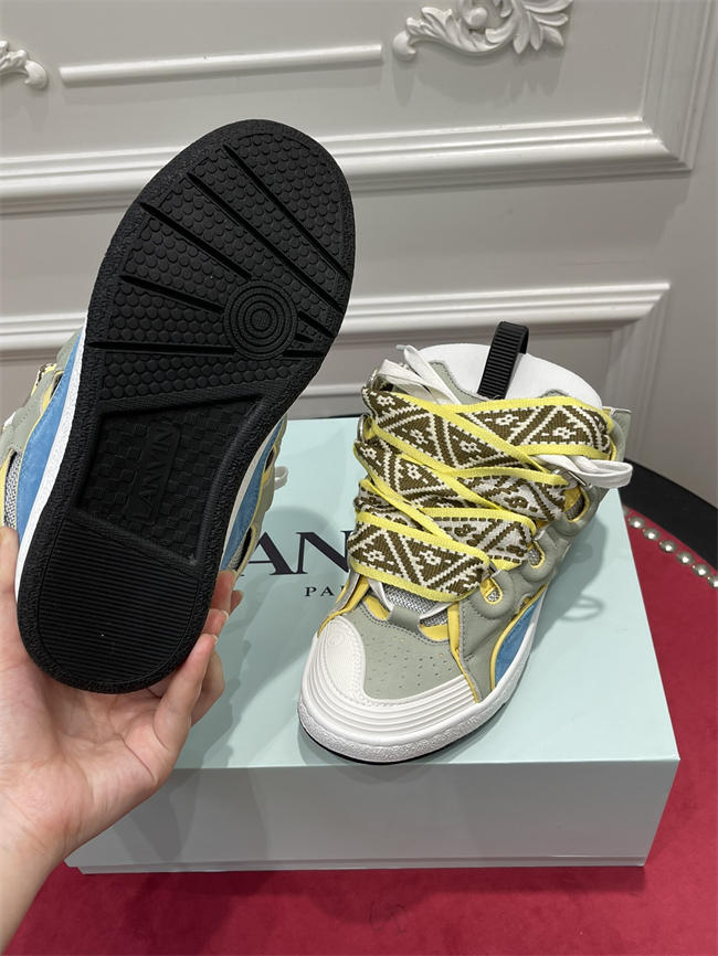Lanu1n curb sneaker