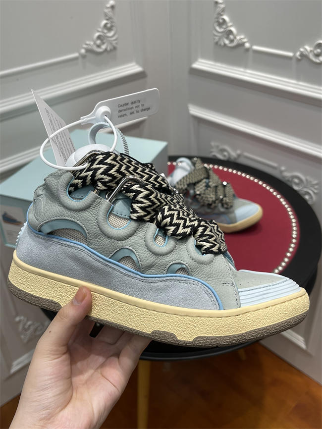 Lanu1n curb sneaker