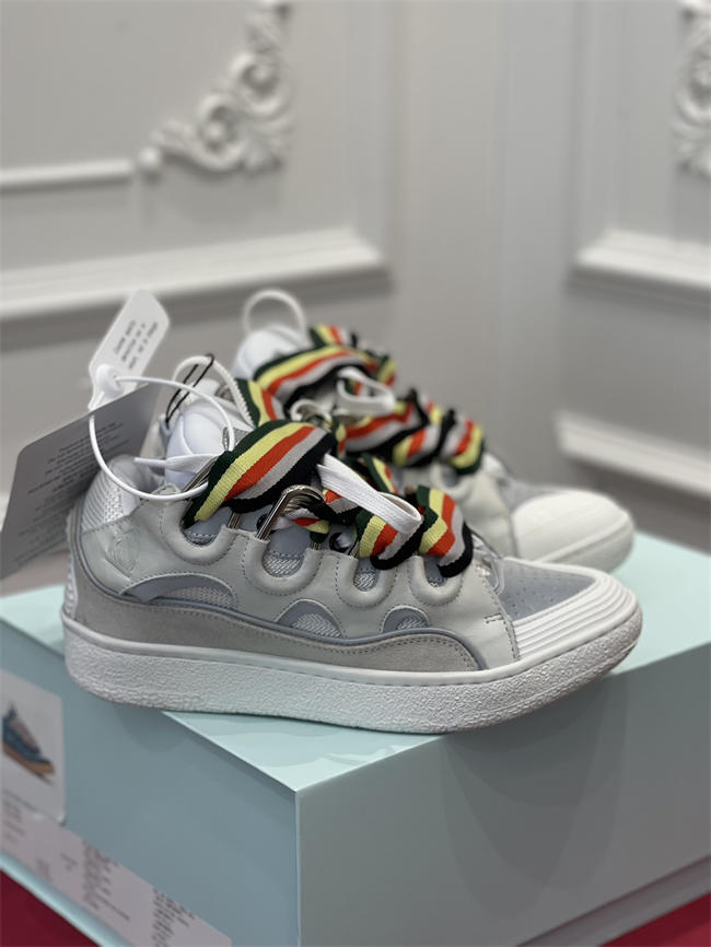 Lanu1n curb sneaker