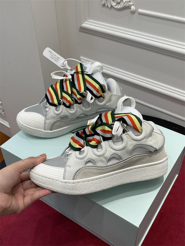 Lanu1n curb sneaker