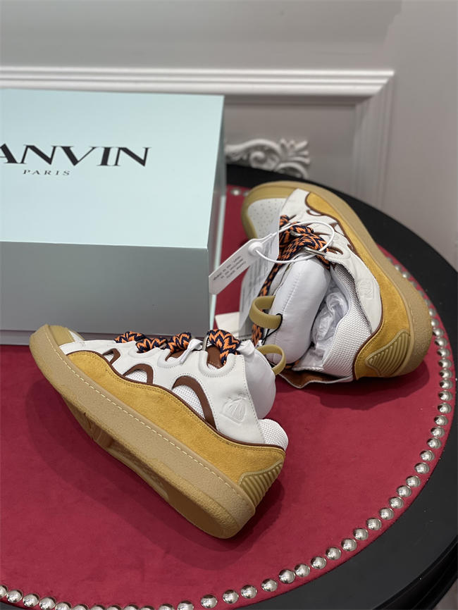 Lanu1n curb sneaker