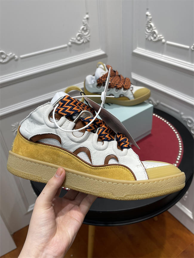 Lanu1n curb sneaker