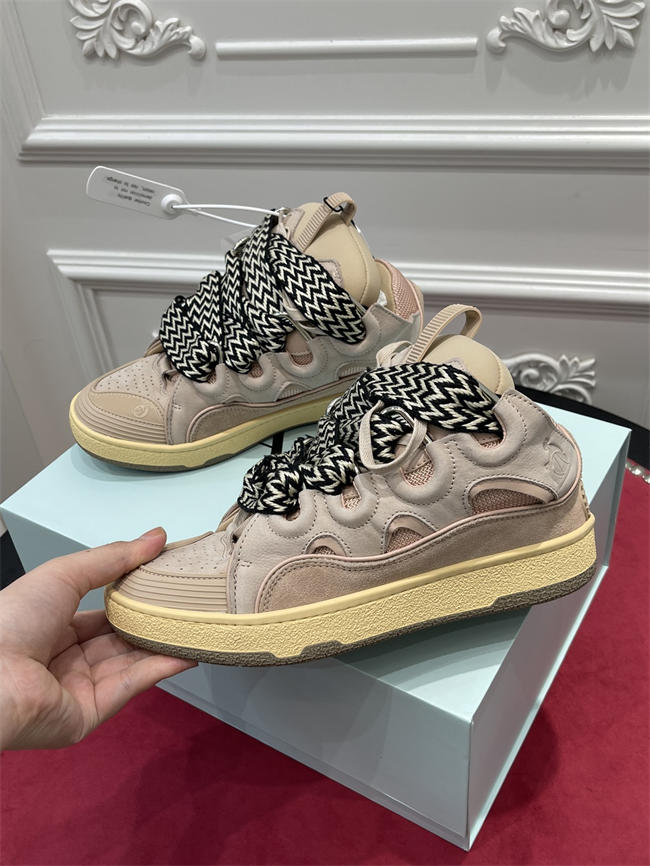 Lanu1n curb sneaker