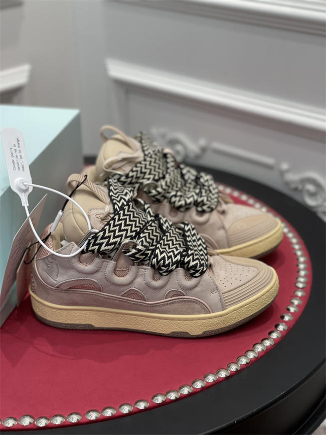 Lanu1n curb sneaker