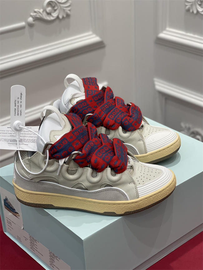 Lanu1n curb sneaker