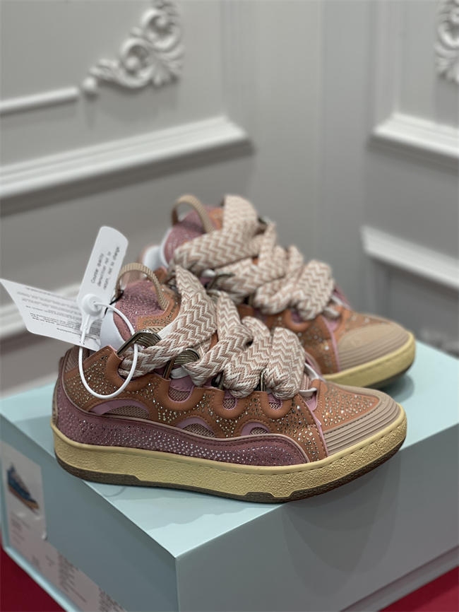 Lanu1n curb sneaker