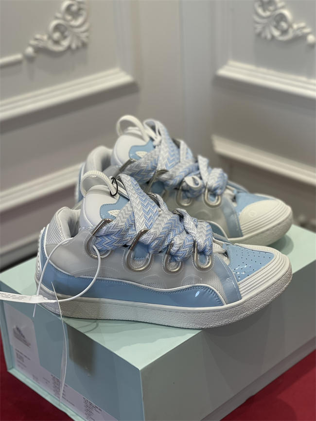 Lanu1n curb sneaker