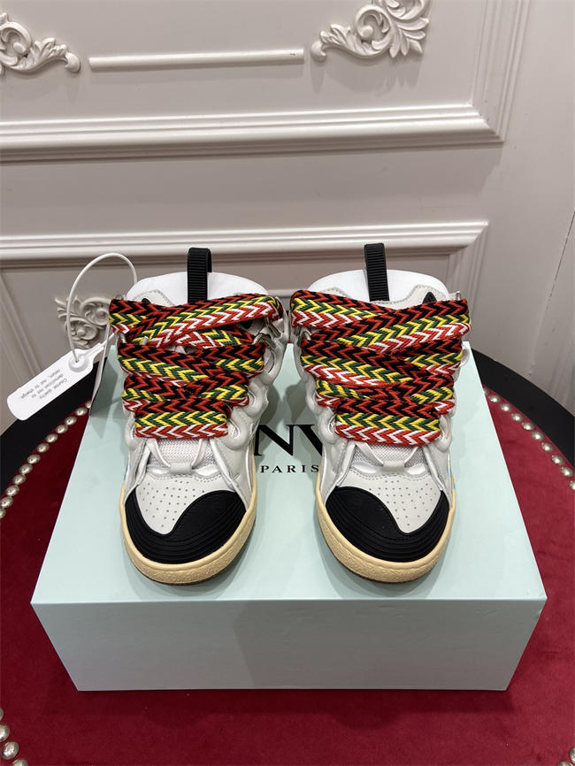 Lanu1n curb sneaker