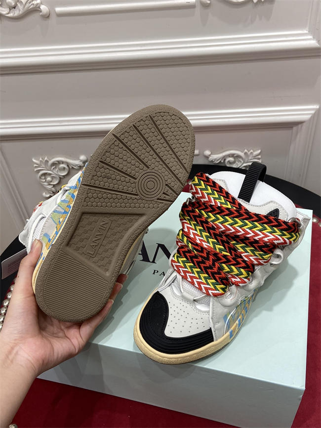 Lanu1n curb sneaker