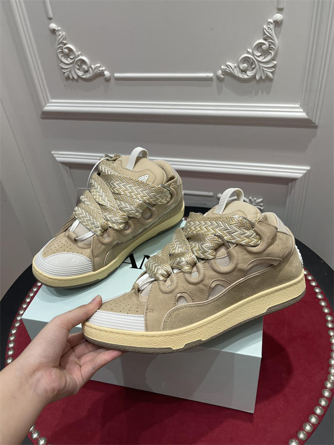 Lanu1n curb sneaker