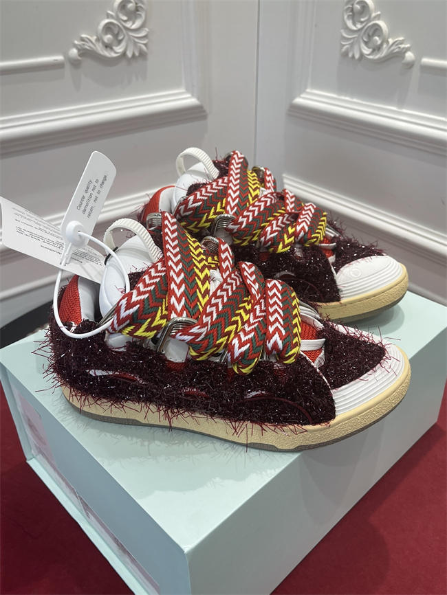 Lanu1n curb sneaker