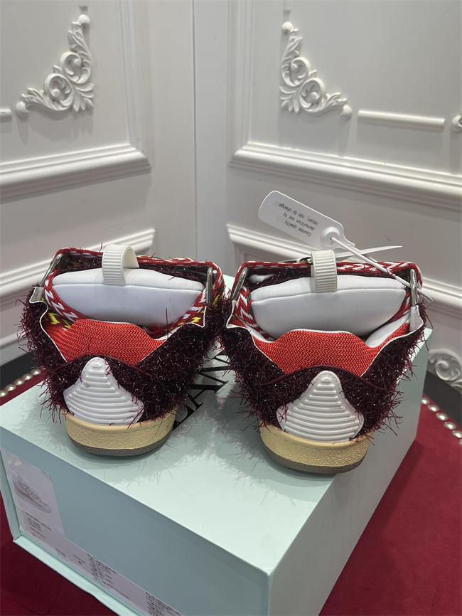 Lanu1n curb sneaker