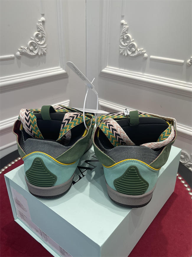 Lanu1n curb sneaker