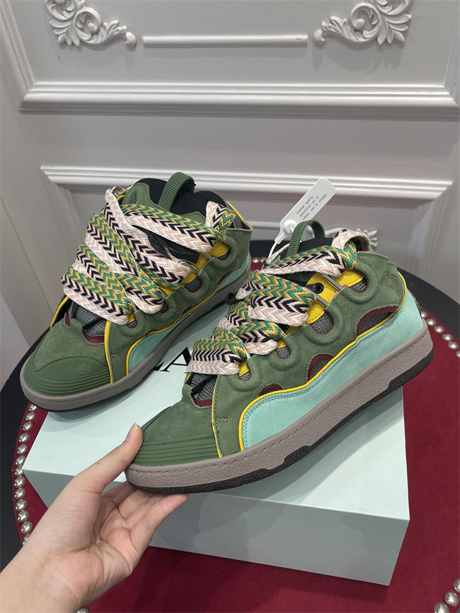 Lanu1n curb sneaker