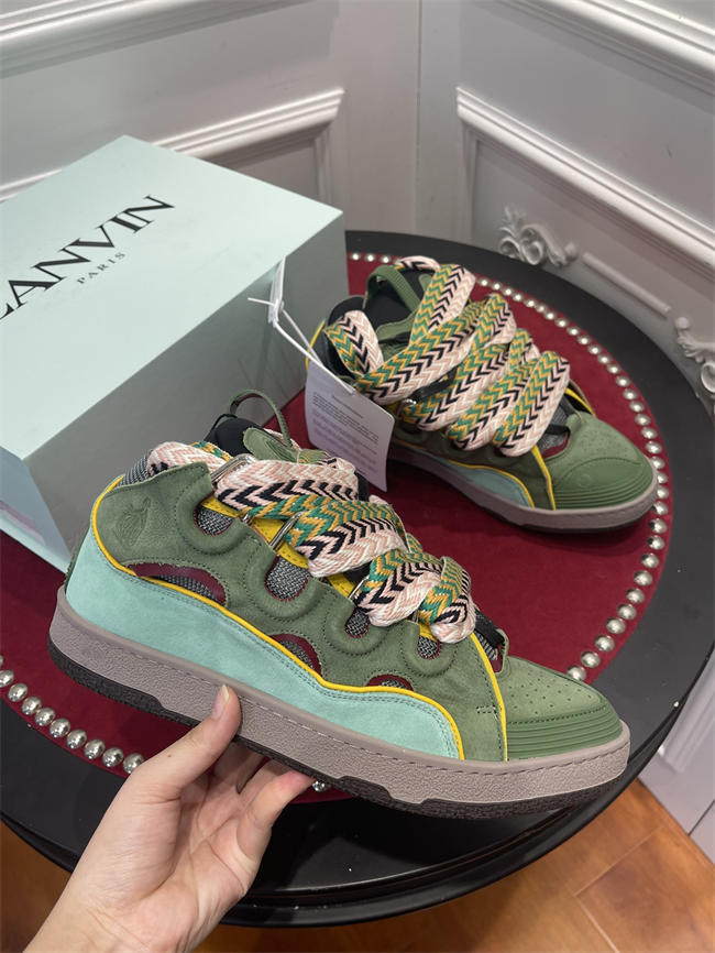 Lanu1n curb sneaker