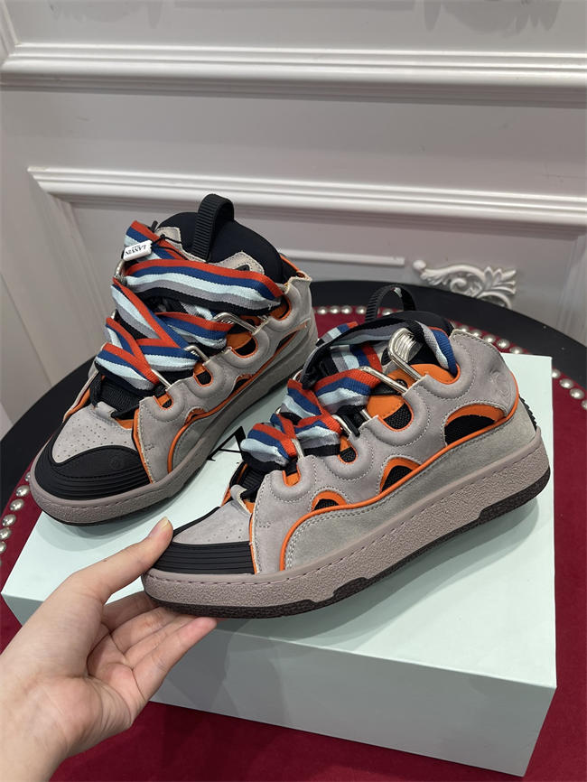 Lanu1n curb sneaker