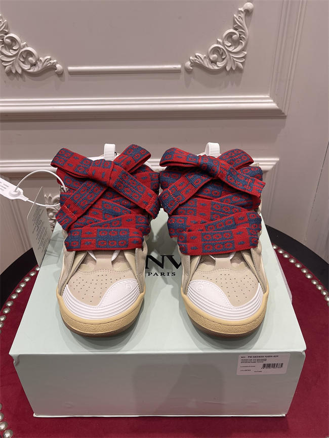 Lanu1n curb sneaker