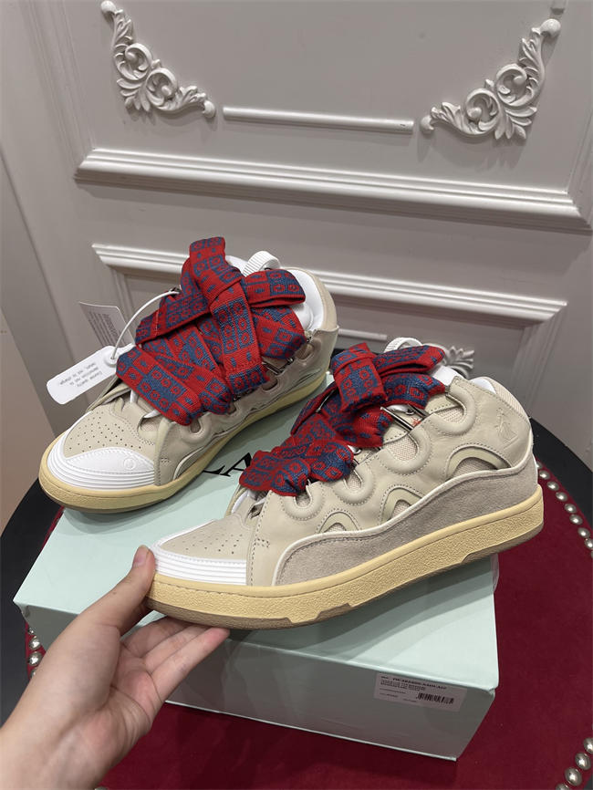 Lanu1n curb sneaker