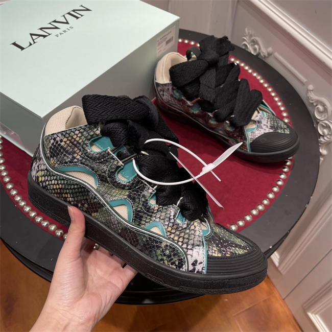 Lanu1n curb sneaker