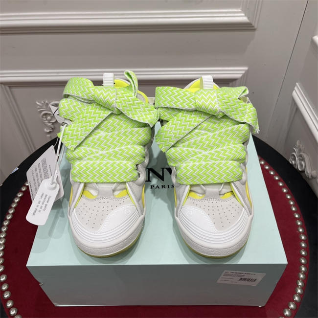 Lanu1n curb sneaker