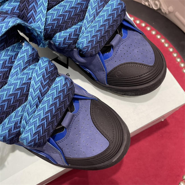 Lanu1n curb sneaker