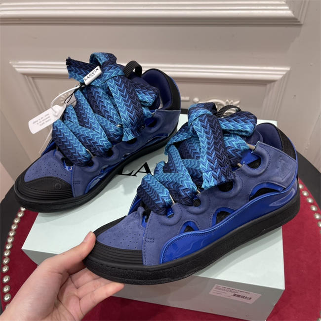 Lanu1n curb sneaker