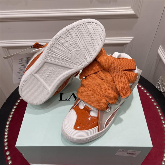 Lanu1n curb sneaker