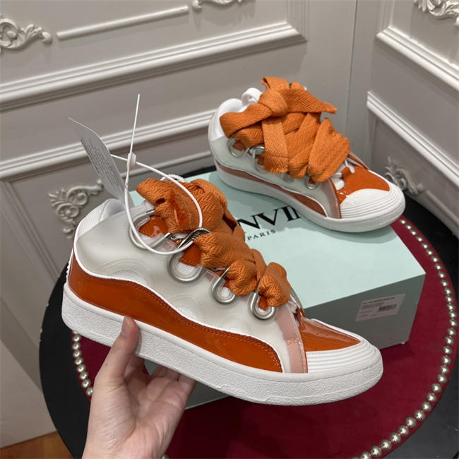 Lanu1n curb sneaker