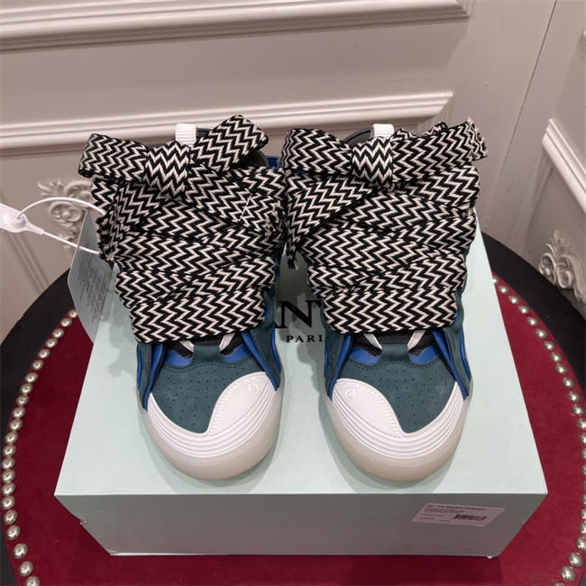 Lanu1n curb sneaker