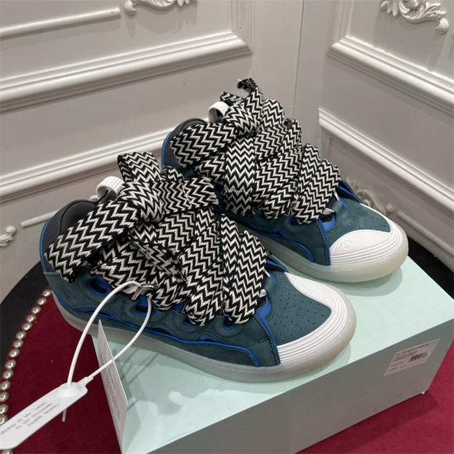 Lanu1n curb sneaker