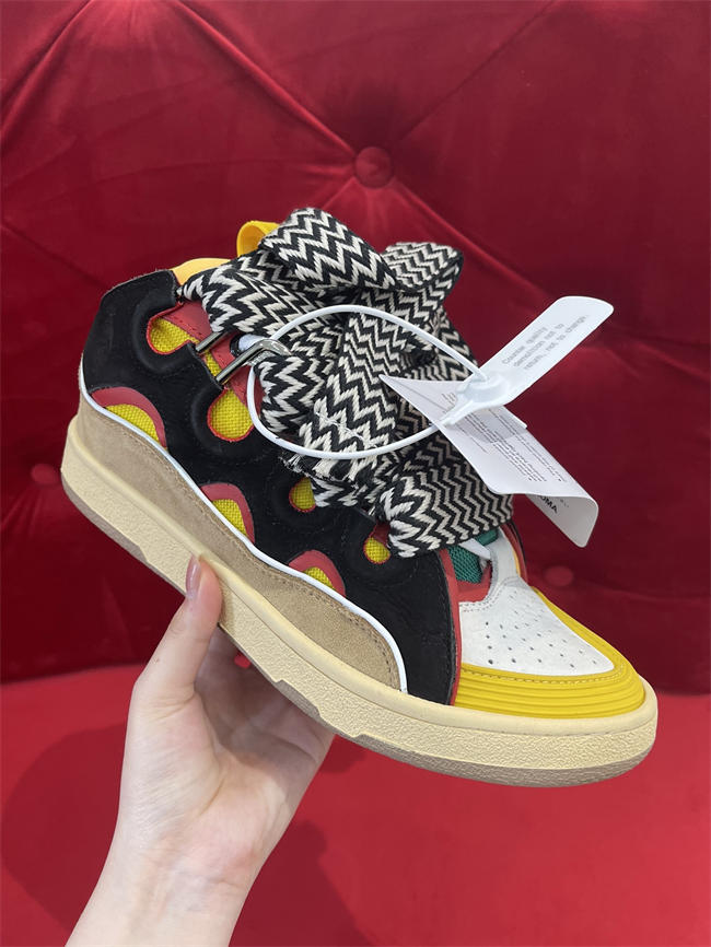 Lanu1n curb sneaker