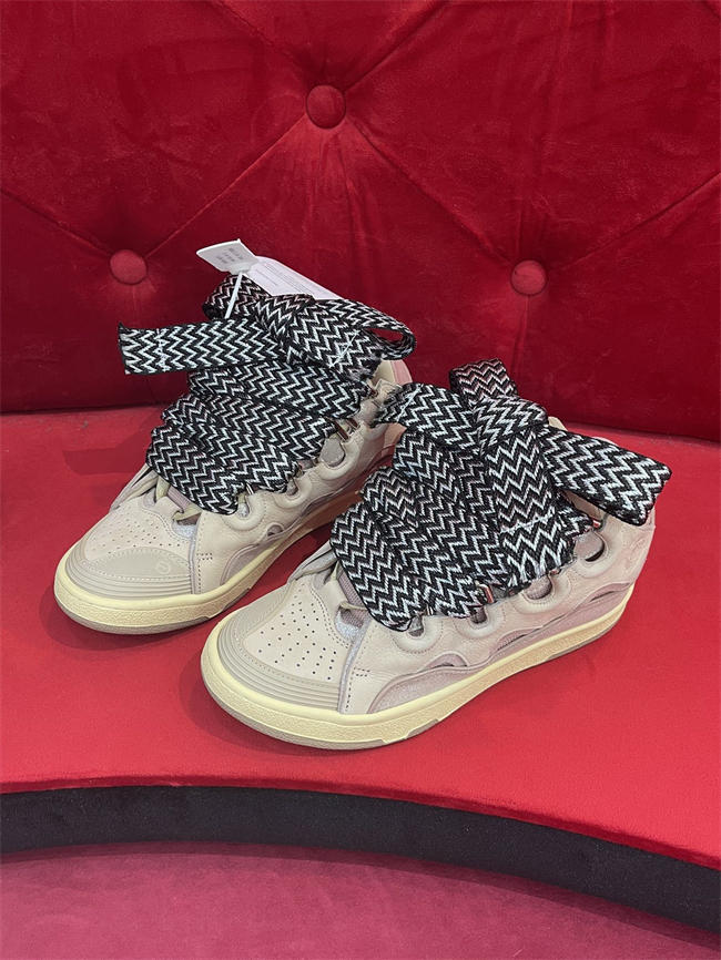 Lanu1n curb sneaker