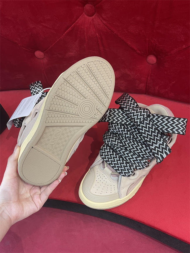 Lanu1n curb sneaker