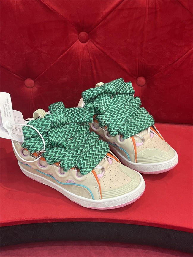 Lanu1n curb sneaker