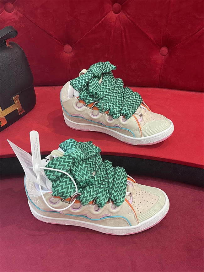 Lanu1n curb sneaker