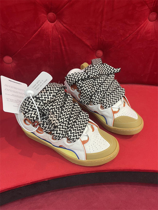 Lanu1n curb sneaker