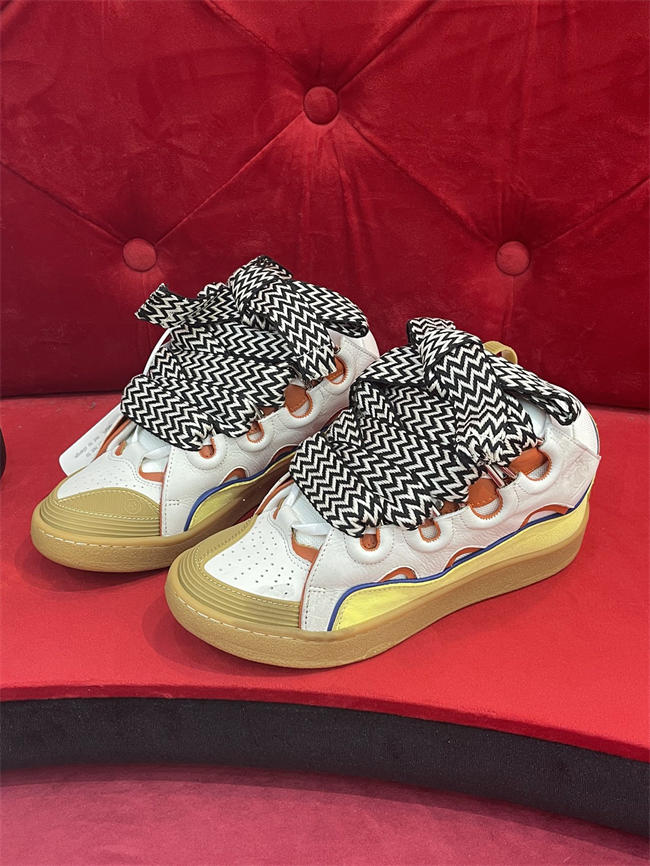 Lanu1n curb sneaker