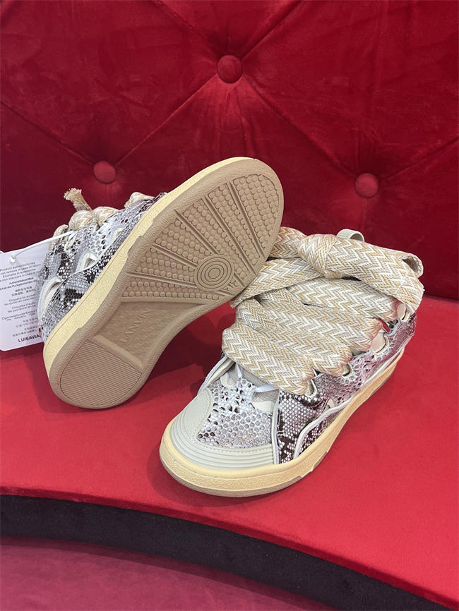 Lanu1n curb sneaker