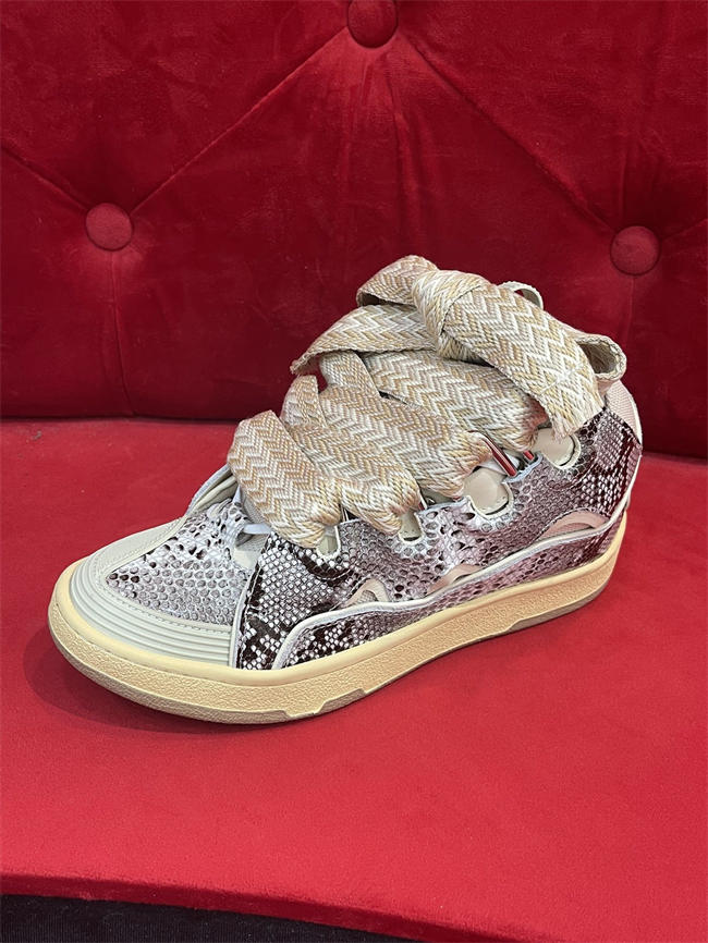 Lanu1n curb sneaker